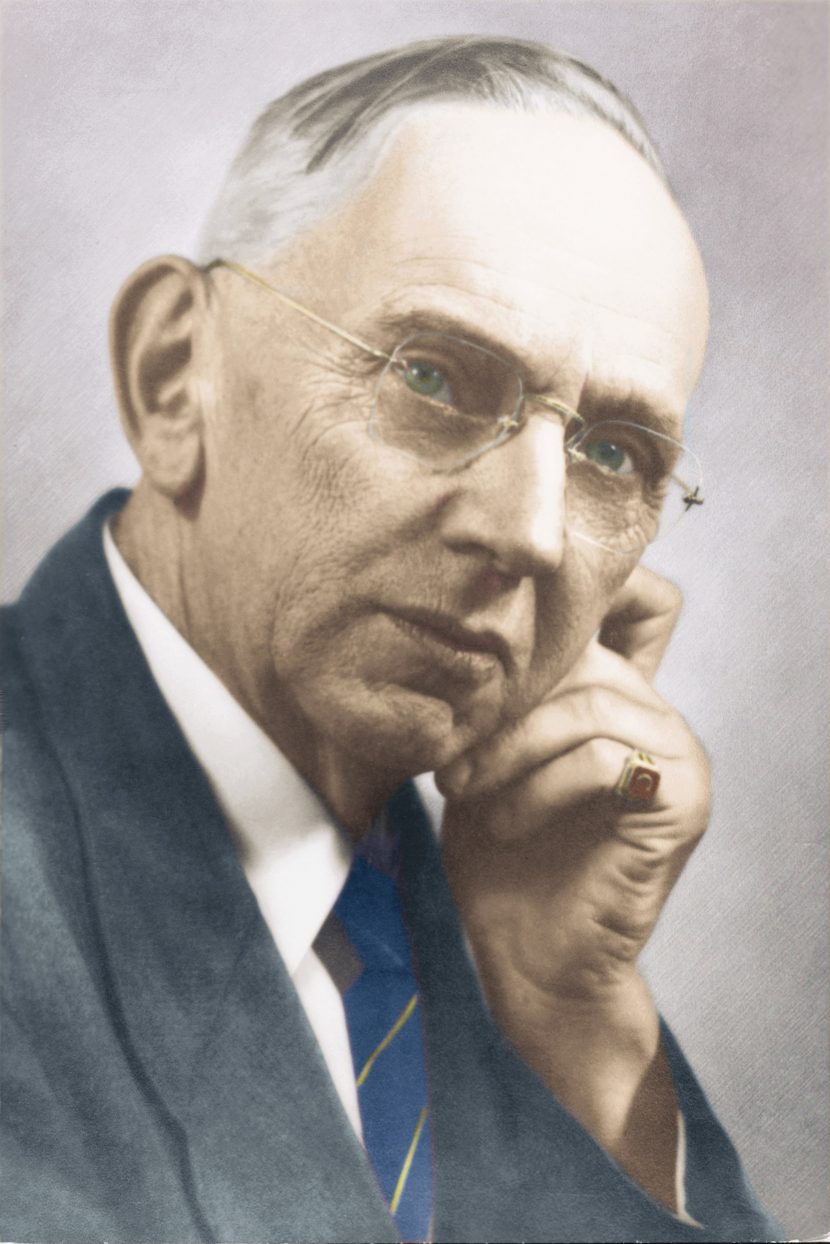 Color photo Edgar Cayce